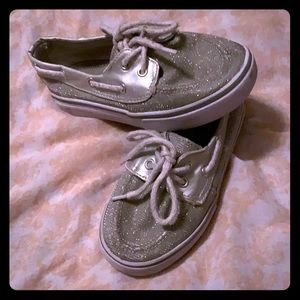 Girl silver shoes